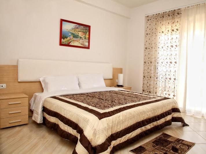 Martin Apartment Vlorë Exteriör bild